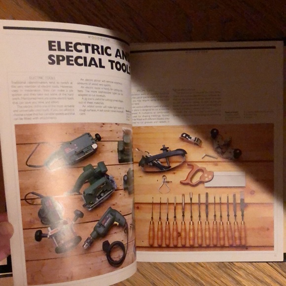 How To Restore & Repair Furniture By Alan Smith HardCover Book - Picture 8 of 8